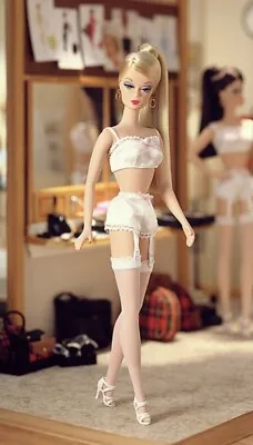 Buy Barbie Silkstone 2000 Fashion Model Collection Lingerie Made In China Nrfb  • 473.23£