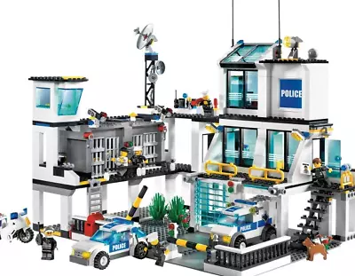 Buy LEGO City Police Headquarters (7744) Dismanted Plus Other Items • 31.31£