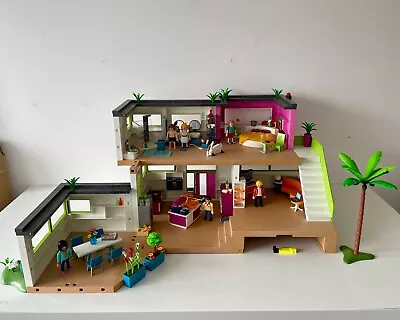 Buy PLAYMOBIL (5574) - City Life Modern Luxury Mansion With Extension And Furniture • 70£