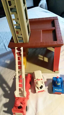 Buy Vintage Fisher Price Fire Station With Fire Engine +3 Other Vehicles + Drivers • 12.50£