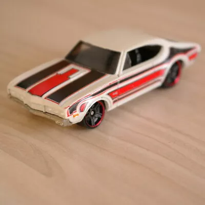 Buy 2009 Olds 442 '68 Hot Wheels Diecast Car Toy • 3.80£
