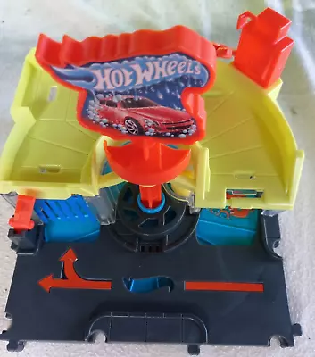 Buy Mattel   Hot Wheels   Collectable Car Wash Playset. With WORKING Turntable!! • 4.99£