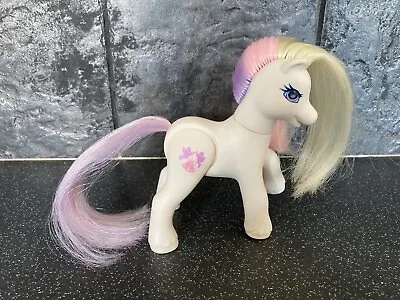 Buy My Little Pony G2 Dainty Dove • 4.99£