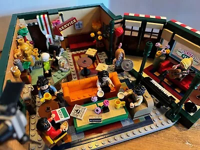 Buy LEGO 21319 Ideas Friends Central Perk Complete • 24£