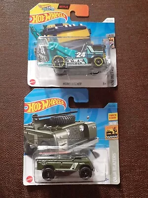 Buy 2 New Hot Wheels - 2024 Heavy Hitcher Tow Truck + 2023 Land Rover Series II  • 6.19£