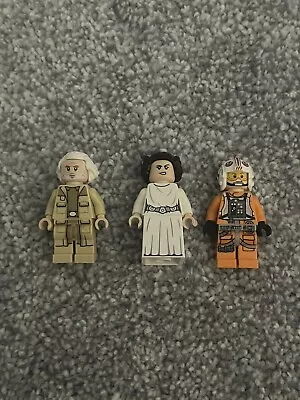Buy LEGO Star Wars Minifigures Luke Skywalkers X-Wing. 75301. 3/4 FIGURES. • 15£