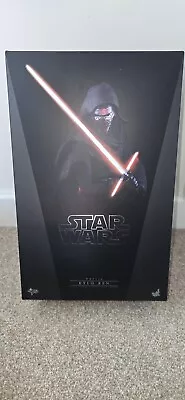 Buy Hot Toys 1:6 Scale Star Wars The Force Awakens Kylo Ren - MMS320 • 150£