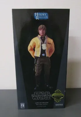 Buy Luke Skywalker Rebel Hero Yavin IV STAR WARS Sideshow 12  1/6 Scale • 150£