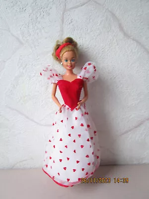 Buy 1984 Loving You Barbie • 18.41£