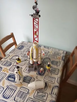Buy PLAYMOBIL Mars Mission Rocket With Launch Pad • 8£