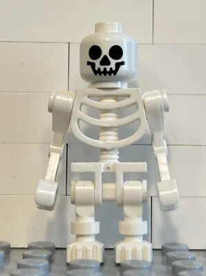 Buy LEGO Pirates Of The Caribbean Minifigure Gen038 Skeleton - 4195 4192 • 5.04£