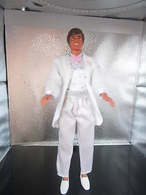 Buy Ken In 80s Party Suit • 15.90£