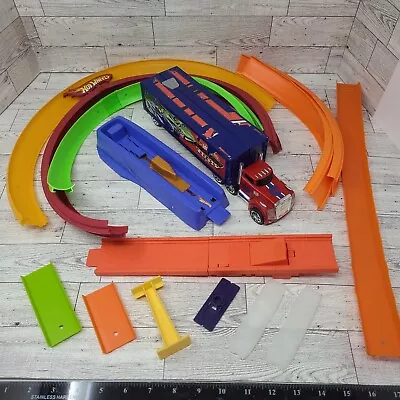 Buy Hot Wheels Tracks Launchers Random Lot Curved Loops Big Rig Launcher PRE-OWNED • 23.11£