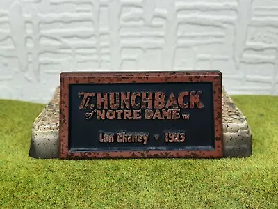 Buy SIDESHOW TOYS MONSTERS HUNCHBACK OF NOTRE DAME LON CHANEY - Stand / Base ONLY • 3.99£