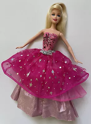 Buy Barbie A Fashion Fairytale Fashion Magic In Paris Doll • 19.53£
