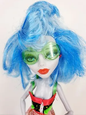 Buy Monster High Ghoulia Yelps Skull Shores Doll With Stand And Dress • 20.05£