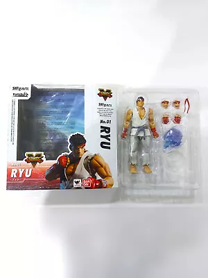 Buy Ryu S.H. Figuarts Street Fighter Fighters SH Figuart No. 01 The Eternal Wanderer • 102.67£