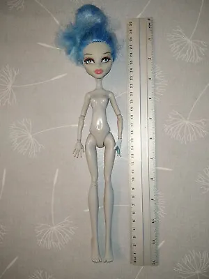 Buy Monster HIGH Mattel - Ghoulia Yelps - Doll • 8.22£