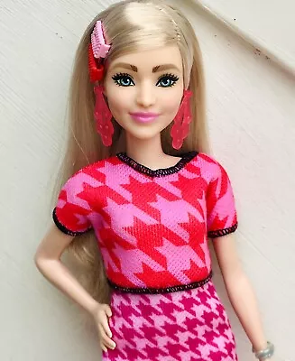 Buy Barbie Extra Rare Fashionista Style Look Doll Model • 17.53£