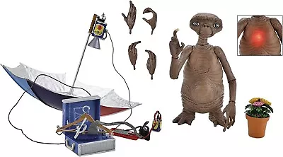 Buy Official NECA E.T. - Ultimate Deluxe E.T. - Figurine 40ème Anniversaire 18cm • 59.99£