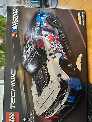 Buy LEGO TECHNIC: NASCAR Next Gen Chevrolet Camaro ZL1 (42153) • 27.99£