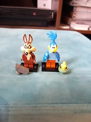 Buy LEGO Minifigures Looney Tunes™ Road Runner And Wile Coyate Minifigures  • 10£