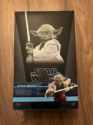 Buy Hot Toys Yoda 1:6th Scale Figure - MMS495 • 310£