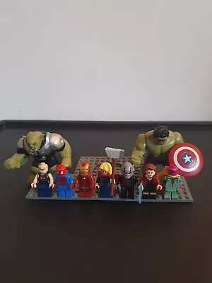 Buy LEGO Avengers Marvel Minifigure Bundle  • 88.99£