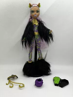 Buy Monster HIGH - Ghouls Rule Clawdeen Wolf - 2012 • 28.90£