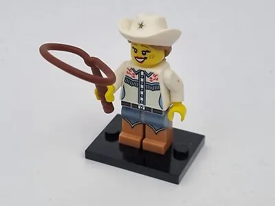 Buy Lego Minifigures Series 8 - Cowgirl • 4.20£