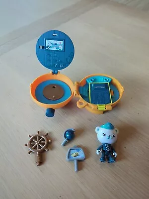 Buy Octonauts Barnacles’ On-the-Go Pod With Captain Barnacles Figure • 5£