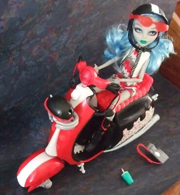 Buy Monster High Ghoulia Yelps Doll Scooter & Owl • 56.55£