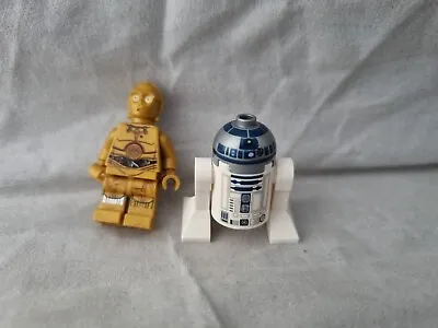 Buy Lego Star Wars Minifigure C-3PO & R2D2 Bundle  • 10.99£