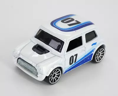 Buy Hot Wheels Morris Mini Cooper Pop Offs Toy Car Mattel 2000 Diecast • 5.99£