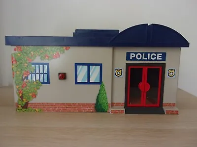 Buy PLAYMOBIL 5689 Police Take Along Station [Spare Part Replacements] • 1.29£