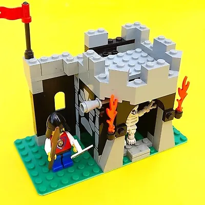 Buy LEGO Vintage Knights Castle 6035 Castle Guard 100% Complete W Cas177 • 21.95£