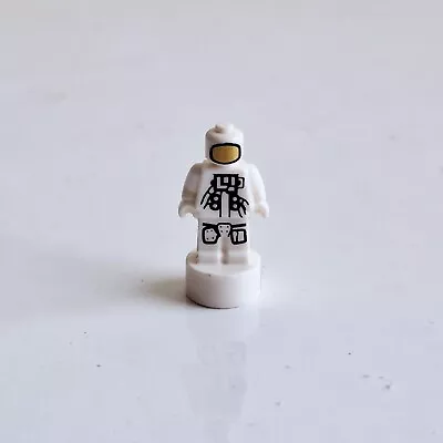 Buy Lego NASA Astronaut Statuette / Trophy - 21309 Apollo Saturn V • 3.49£