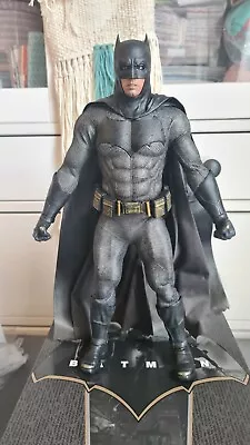 Buy Hot Toys Batman Vs Superman Dawn Of Justice Batman 1/6 Scale Figure • 180£