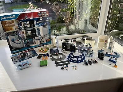 Buy Playmobil City Action Police Station 6919 • 25£