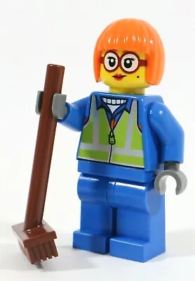 Buy LEGO City Shirley Keeper Minifigure Town Centre Adventures 60292 - Genuine • 4.99£