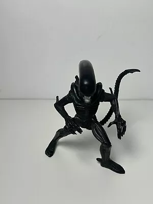 Buy 1993 Alien Vs Predator AVP Vintage Kenner 5inch Xenomorph Alien Figure (Z6) • 11.99£