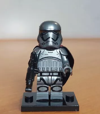 Buy Lego Star Wars Captain Phasma Minifigure • 8£