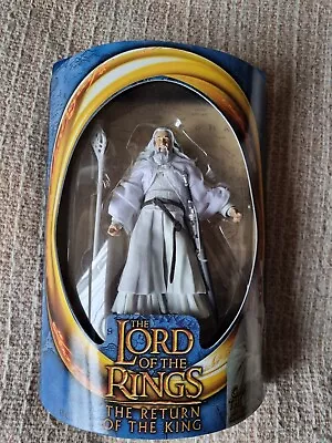 Buy LORD OF THE RINGS ● RotK ● GANDALF The WHITE ● By TOYBIZ  2003 ● NISB • 21.45£