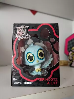 Buy Monster High Vinyle Sir Hoots A Loot - Ghoulia Yelp's Pet (In Box) • 13£