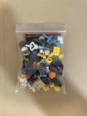 Buy Lego Minifigures Bundle • 9.49£