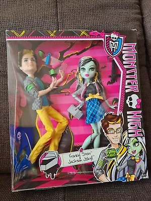 Buy Monster High Picnic Casket Frankie Stein & Jackson Jekyll Doll 2-Pack • 154.45£