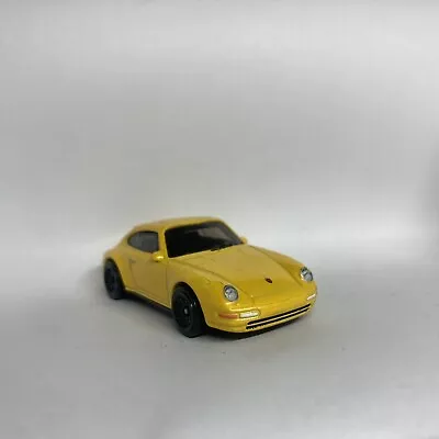 Buy Hot Wheels: ‘96 Porsche Carrera - Yellow (1:64) • 6.50£
