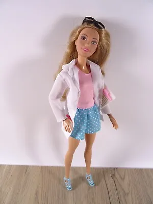 Buy Barbie Fashionista Doll Paramedic Doctor Clothing Shoes As Pictured (13286) • 9.98£