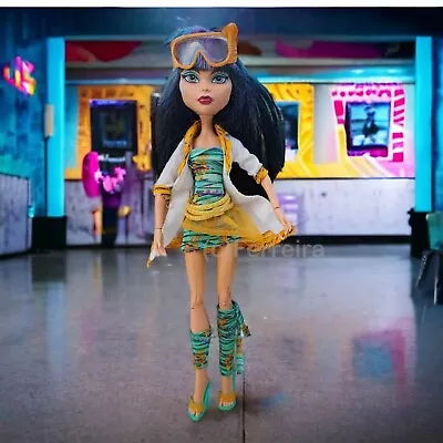 Buy Monster High Bad Science - Cleo De Nile / Mattel 2013 • 30.88£