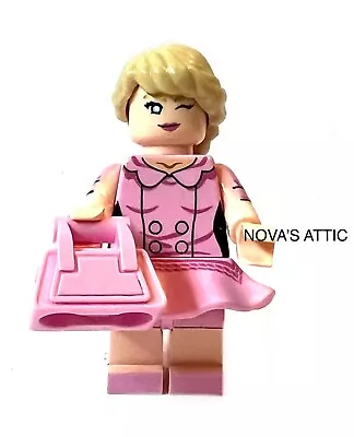 Buy Barbie Minifigure With Pink Handbag • 7.99£